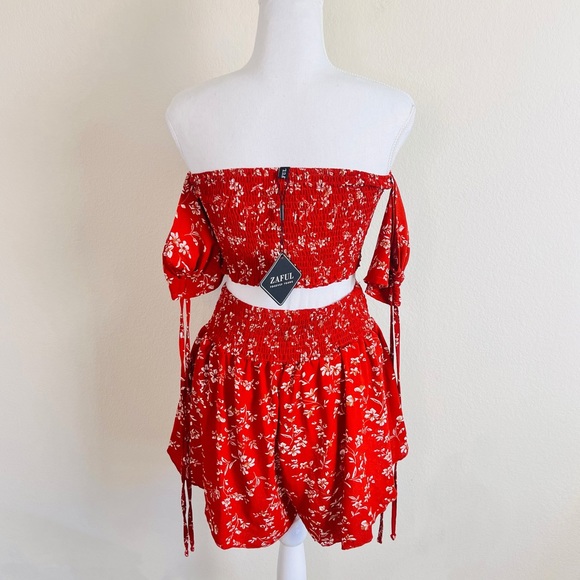 NWT Zaful Off Shoulder Cinched Floral Set - Picture 2 of 13